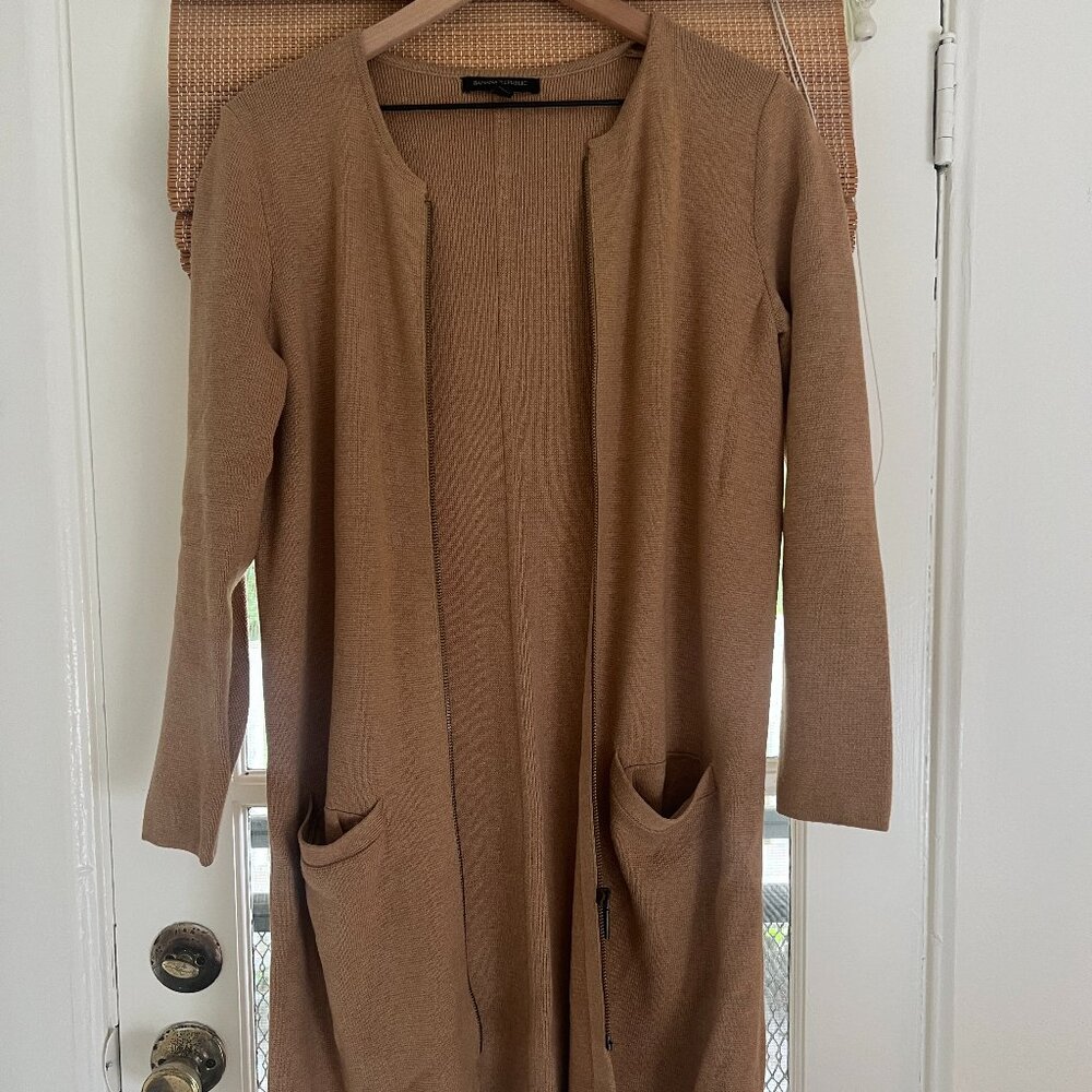 Banana Republic longline sweater camel size small